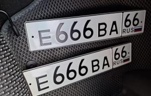 Фотография автомобиля с номером Е666ВА 66
