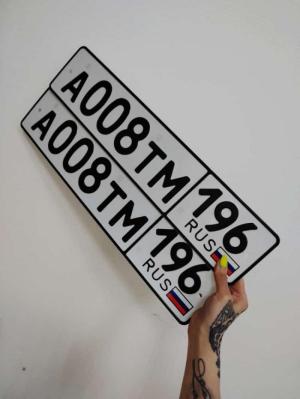 Фотография автомобиля с номером А008ТМ 196