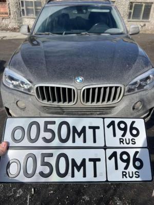 Фотография автомобиля с номером О050МТ 196