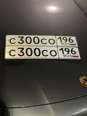 Фотография автомобиля с номером С300СО 196