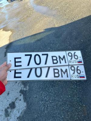 Фотография автомобиля с номером Е707ВМ 96
