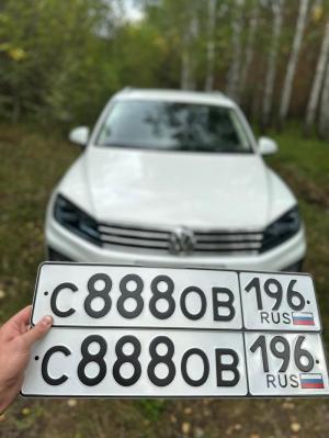 Фотография автомобиля с номером С888ОВ 196