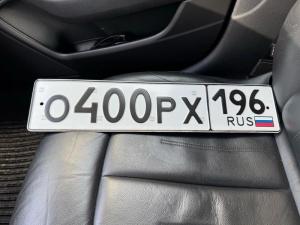 Фотография автомобиля с номером О400РХ 196