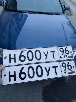 Фотография автомобиля с номером Н600УТ 96