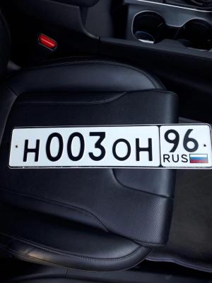 Фотография автомобиля с номером Н003ОН 96