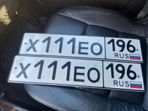 Фотография автомобиля с номером Х111ЕО 196
