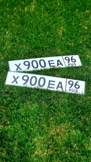 Фотография автомобиля с номером Х900ЕА 96