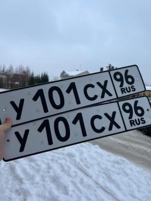 Фотография автомобиля с номером У101СХ 96