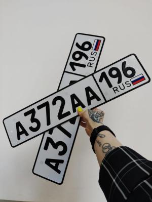 Фотография автомобиля с номером А372АА 196