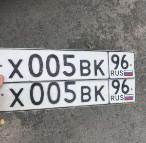 Фотография автомобиля с номером Х005ВК 96