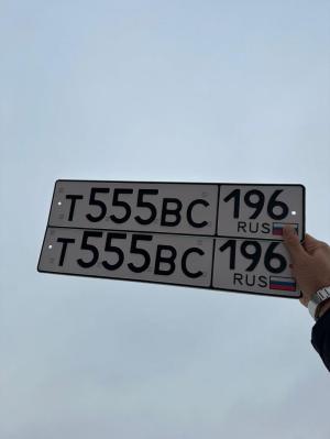 Фотография автомобиля с номером Т555ВС 196
