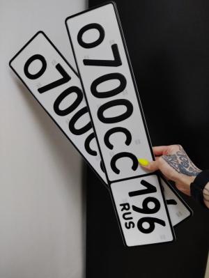 Фотография автомобиля с номером О700СС 196