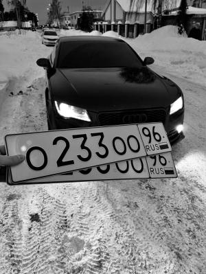 Фотография автомобиля с номером О233ОО 96
