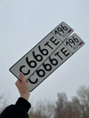 Фотография автомобиля с номером С666ТЕ 196