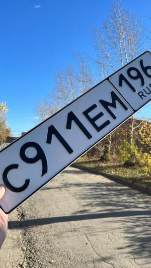 Фотография автомобиля с номером С911ЕМ 196