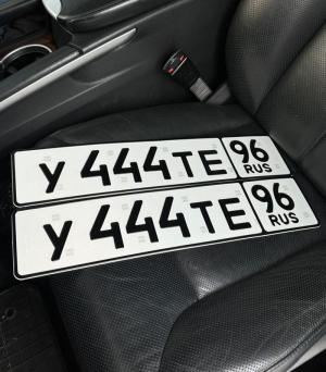 Фотография автомобиля с номером У444ТЕ 96