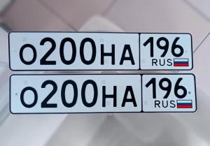 Фотография автомобиля с номером О200НА 196