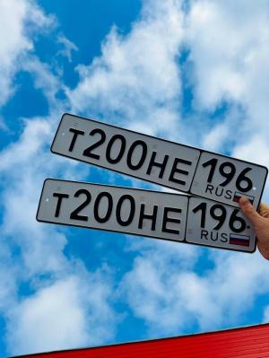 Фотография автомобиля с номером Т200НЕ 196